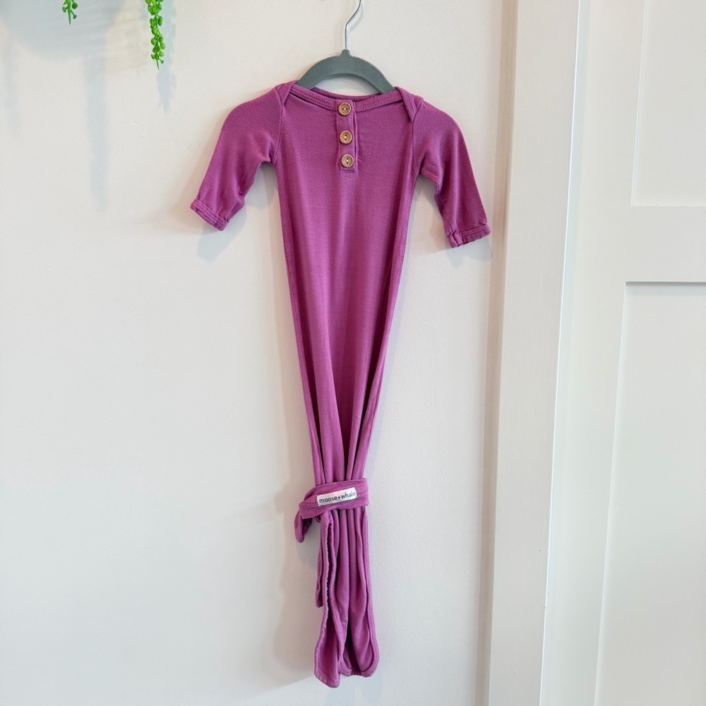 Moose & Whale Etsy Newborn Baby Gown with Knotted Headband Magenta Wood Buttons